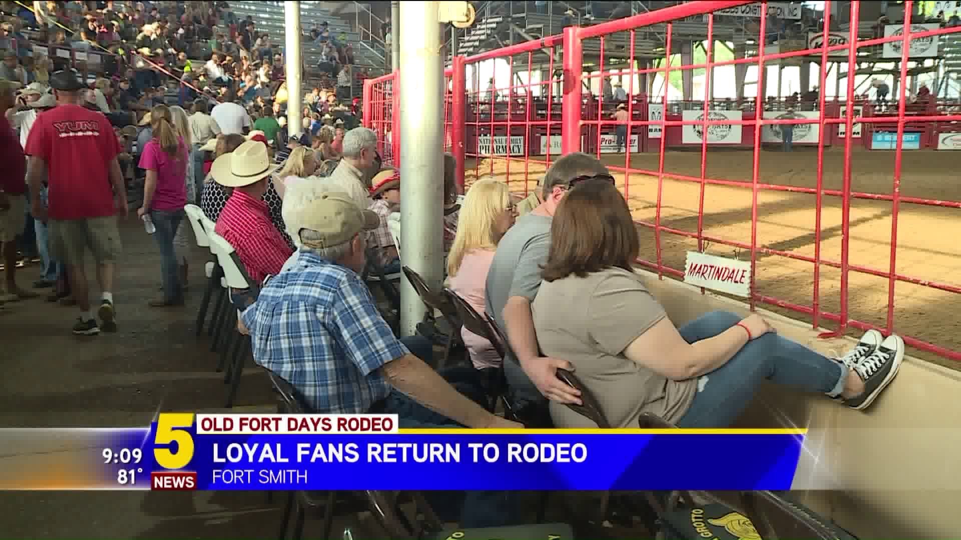 Loyal Fans Return To Rodeo