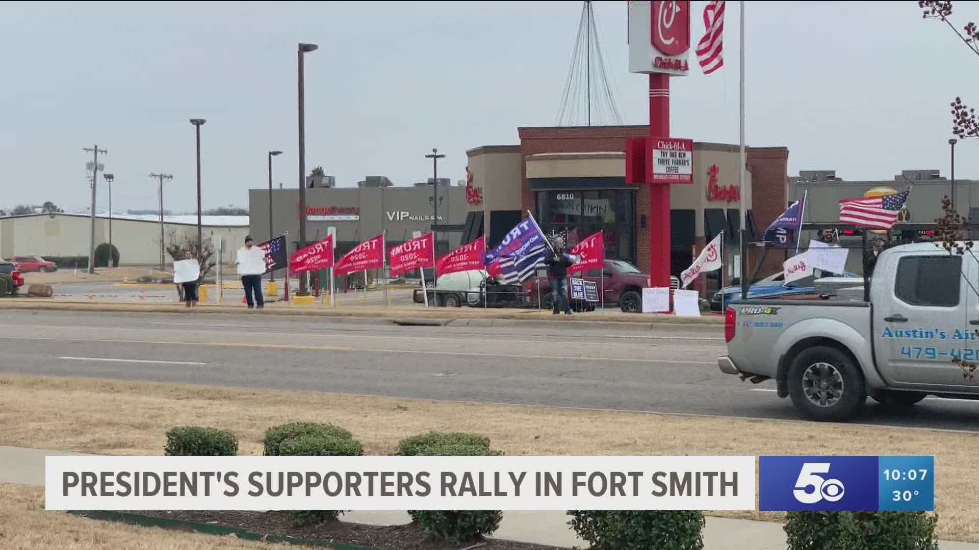 A trump rally was held in Fort Smith Sunday afternoon (Jan. 10) on Rogers Avenue.