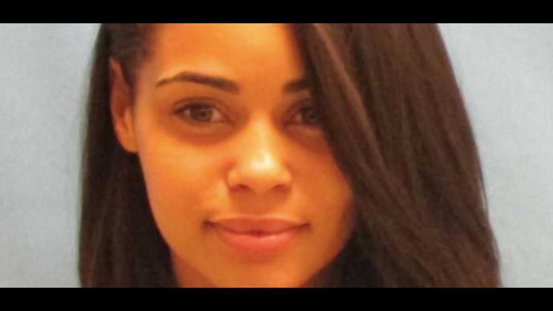 Arkansas Woman’s ‘Hot Mugshot’ Is Winning Hearts On Social Media