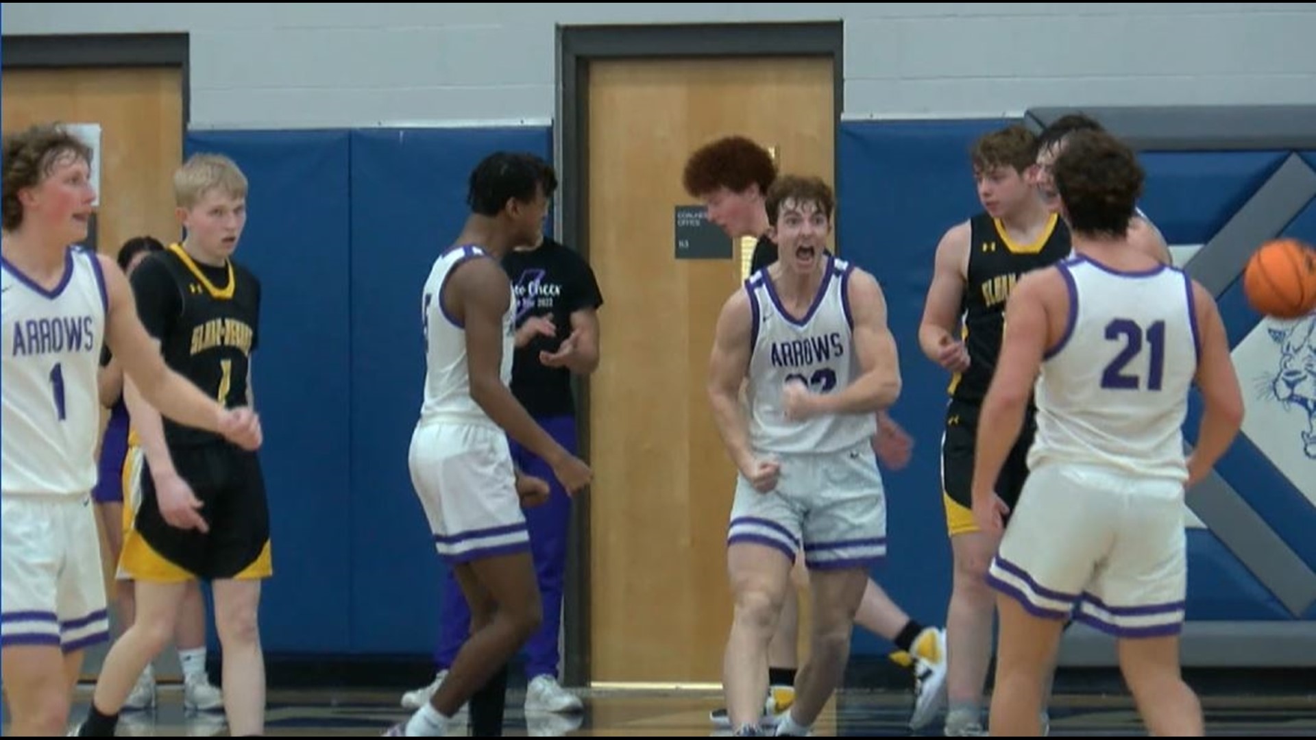 Golden Arrows take down Sloan-Hendrix, 58-56 in overtime.