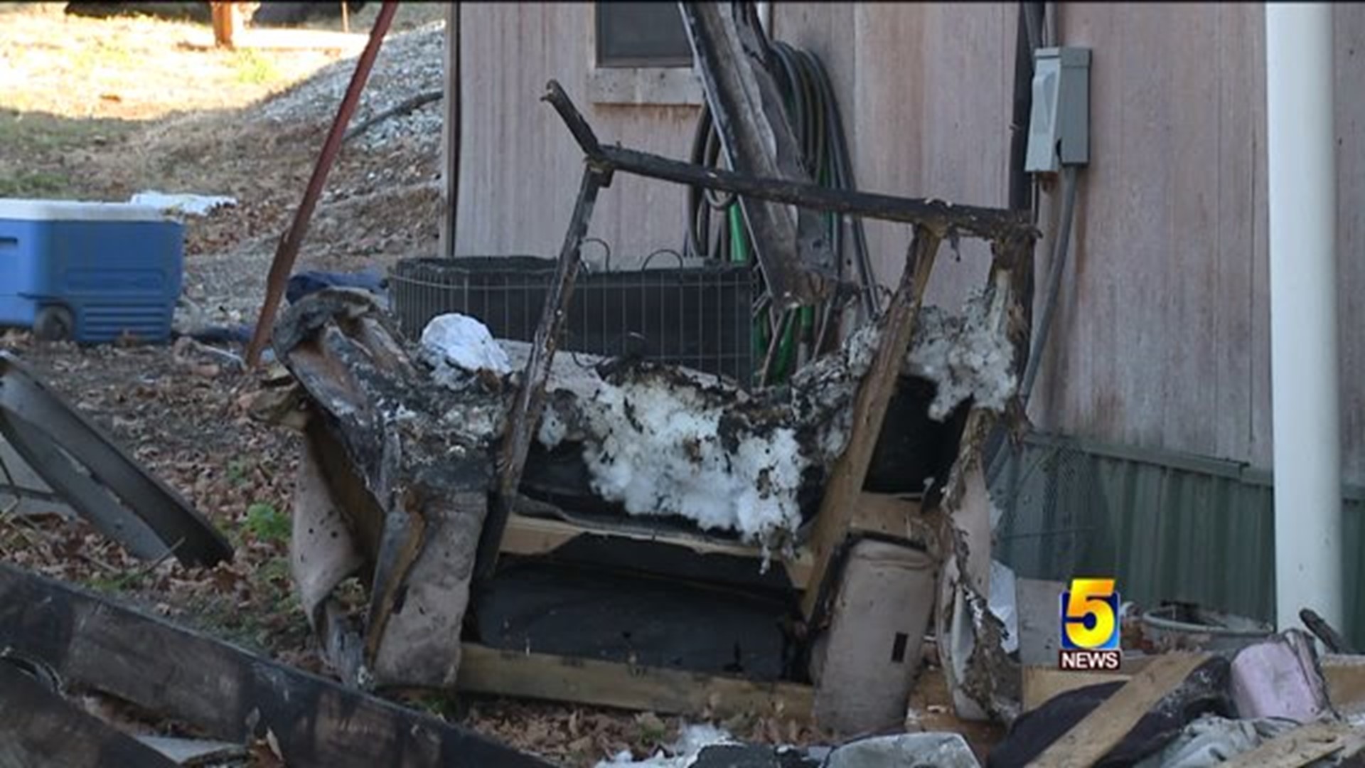 Cave Springs Family Loses House In Fire