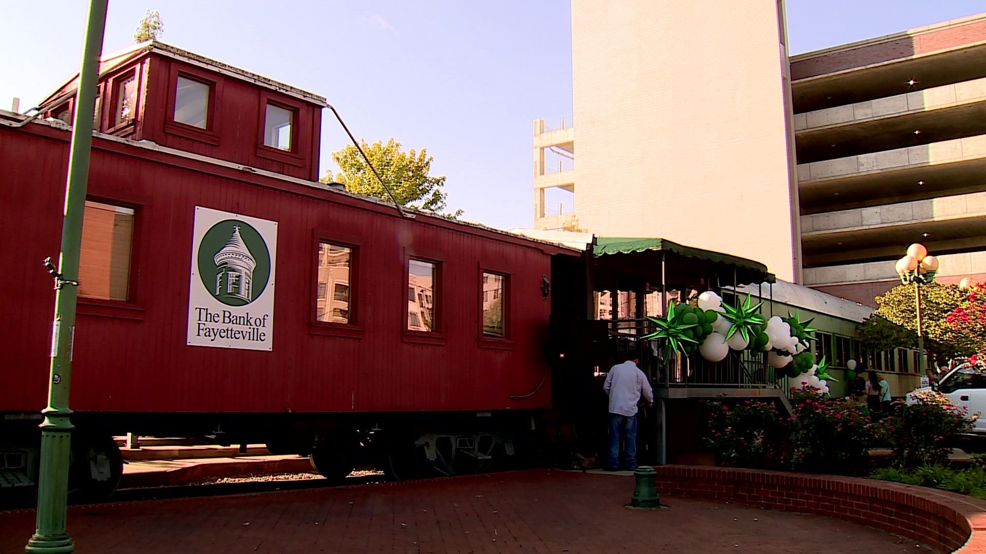 People in Fayetteville are getting a chance to say goodbye to a local landmark, the train bank on Dickson Street is officially closing on Friday.