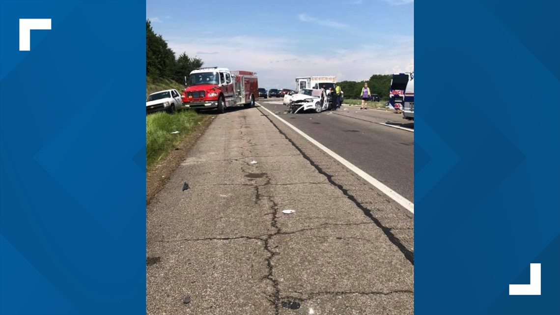 Traffic on I40 in Dyer stopped after multivehicle crash