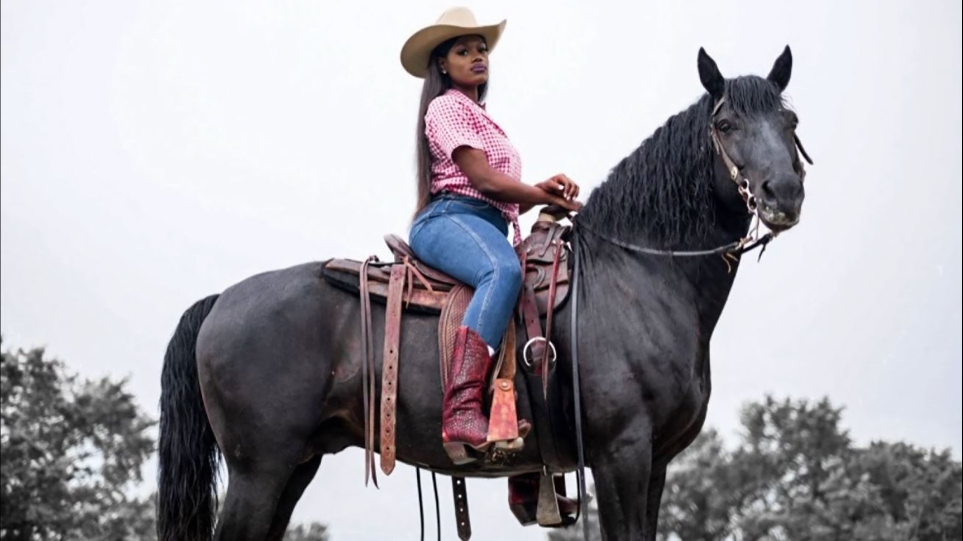 Black rodeo queen uses platform to open doors for young cowgirls ...