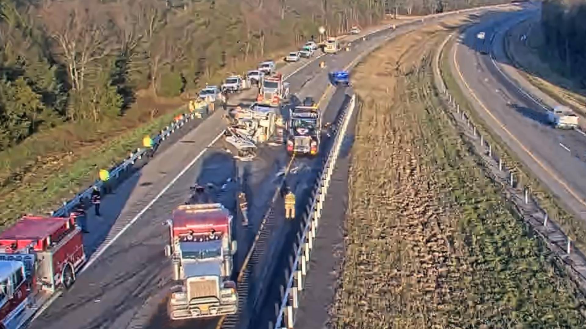 Semi crash on I-40 blocks lanes in Johnson County | 5newsonline.com