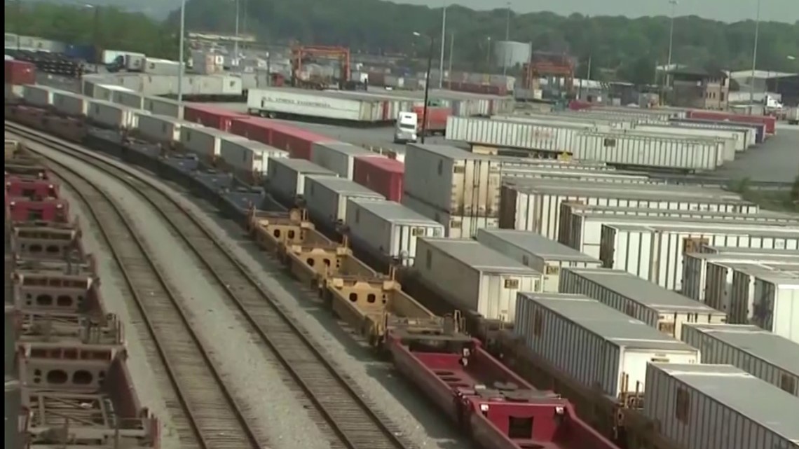 House approves bill aimed at averting nationwide rail strike