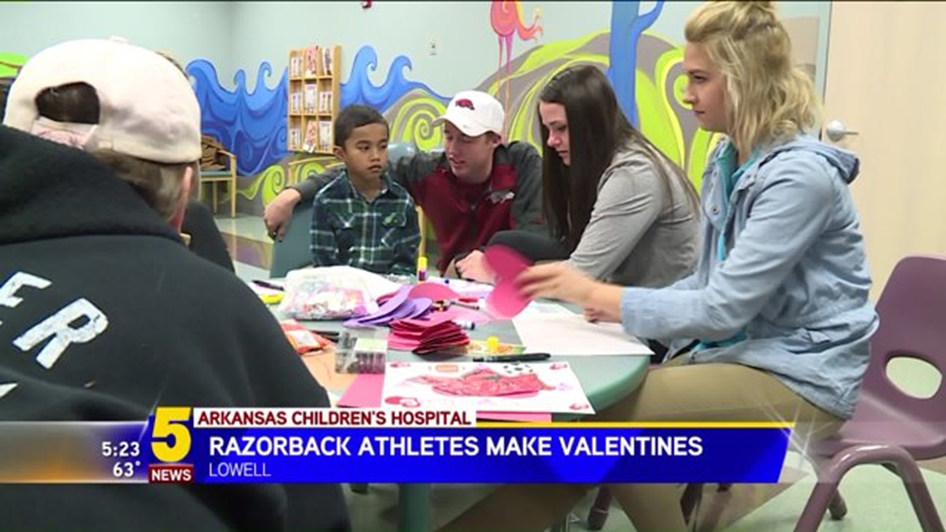 Razorback Athletes Make Valentines