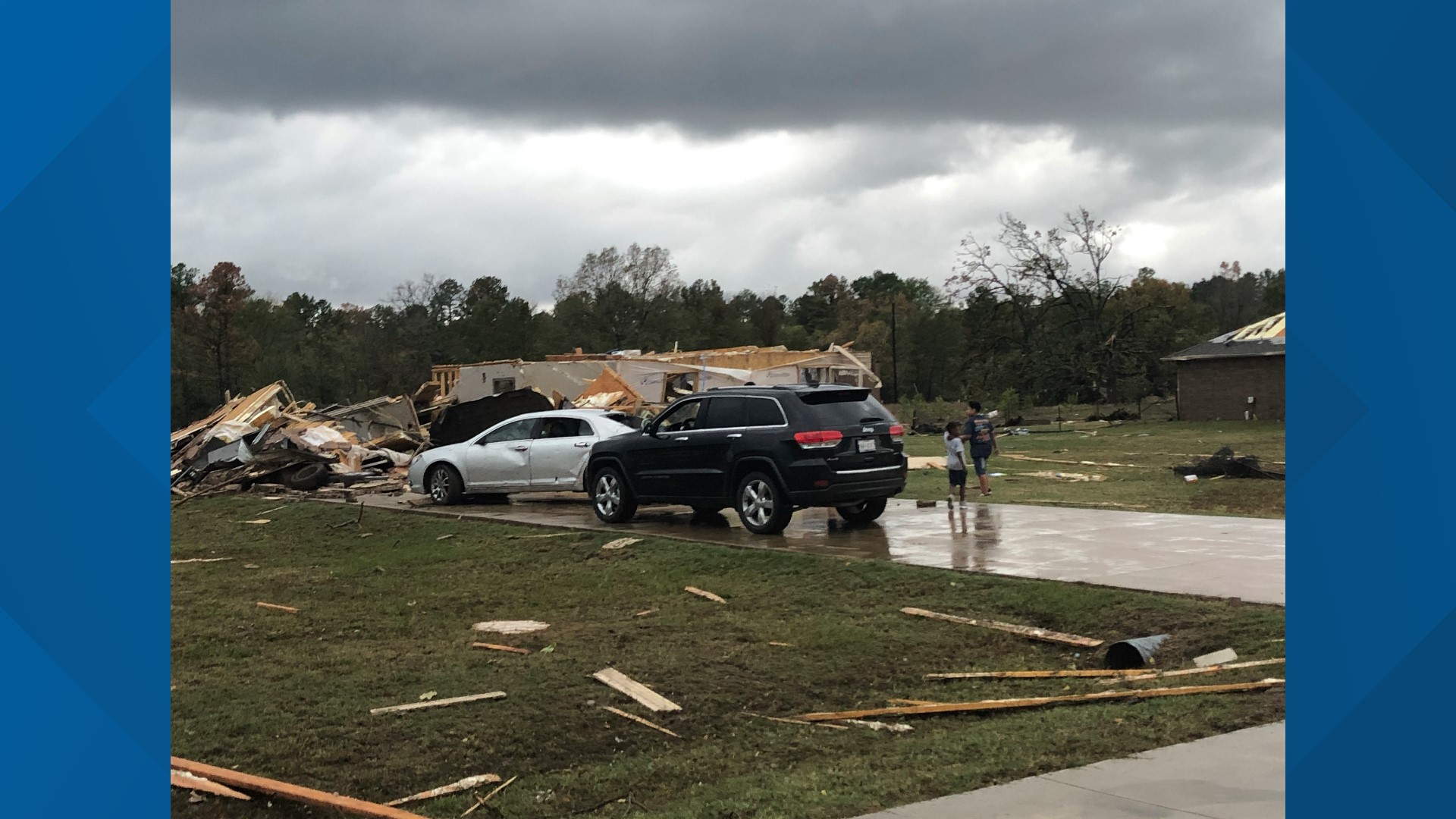 Tornadoes leave 1 dead and dozens injured in Oklahoma and Texas ...