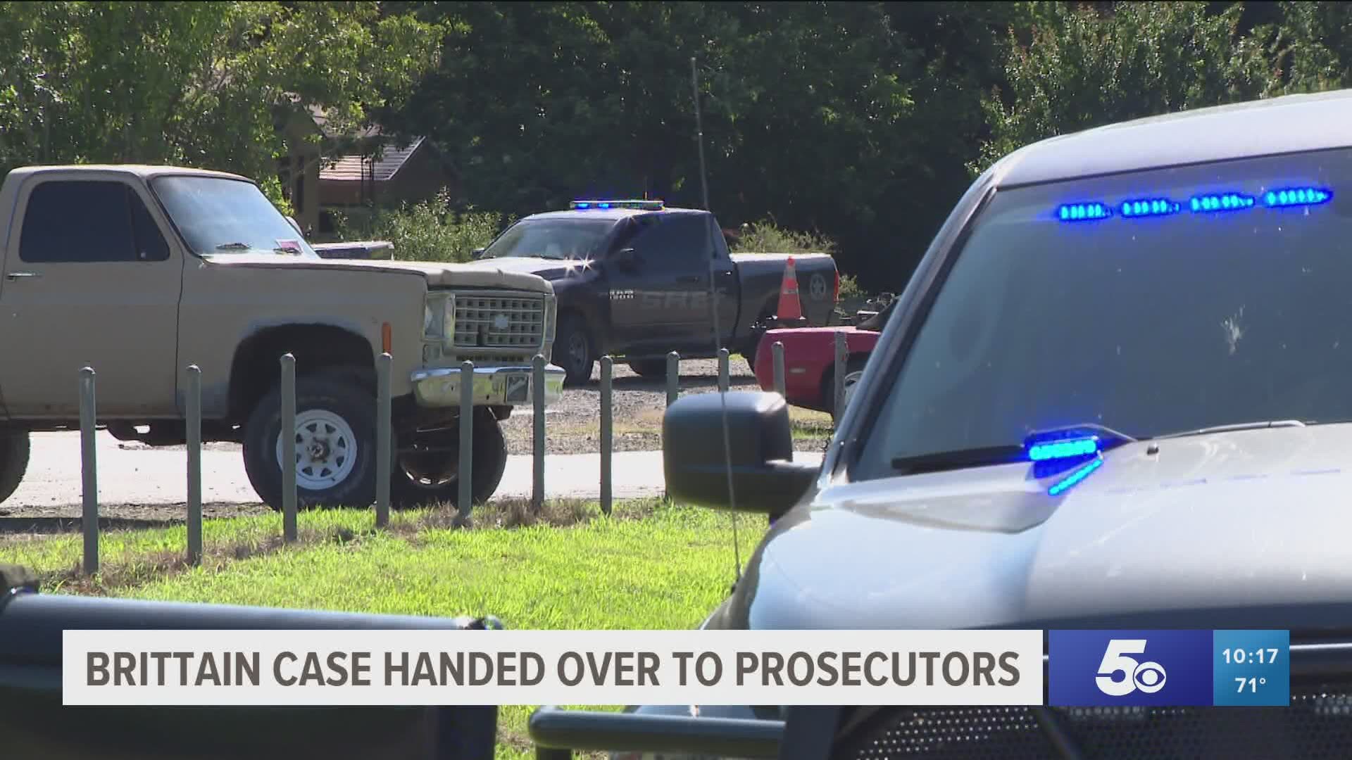 The results of the investigation into an Arkansas deputy's fatal shooting of a teenager during a traffic stop has been handed over to prosecutors.