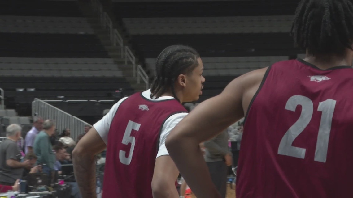 Arkansas Razorbacks backed by confidence in freshman Darius Acuff Jr ...