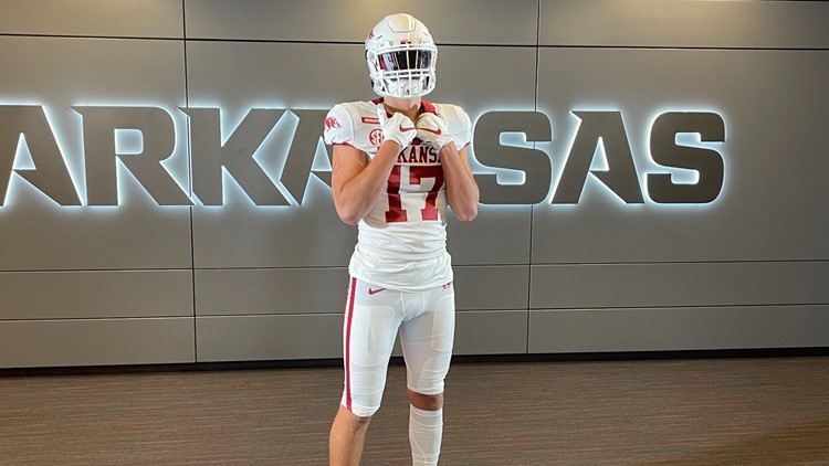 Razorbacks lose two commitments from 2023 class