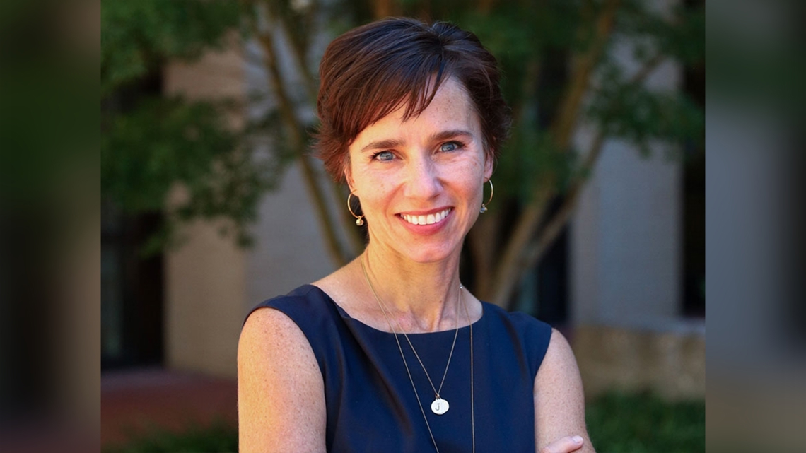 University of Arkansas rescinds offer to law school dean candidate