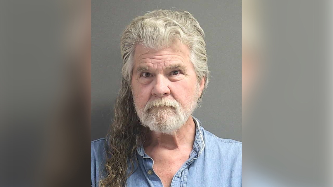 Florida man arrested after allegedly killing his sister in Arkansas