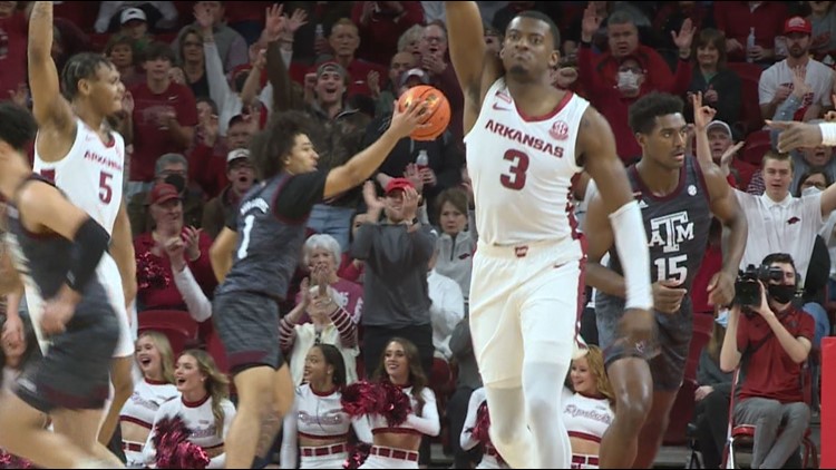Hogs get revenge on Texas A&M; win 4th straight game