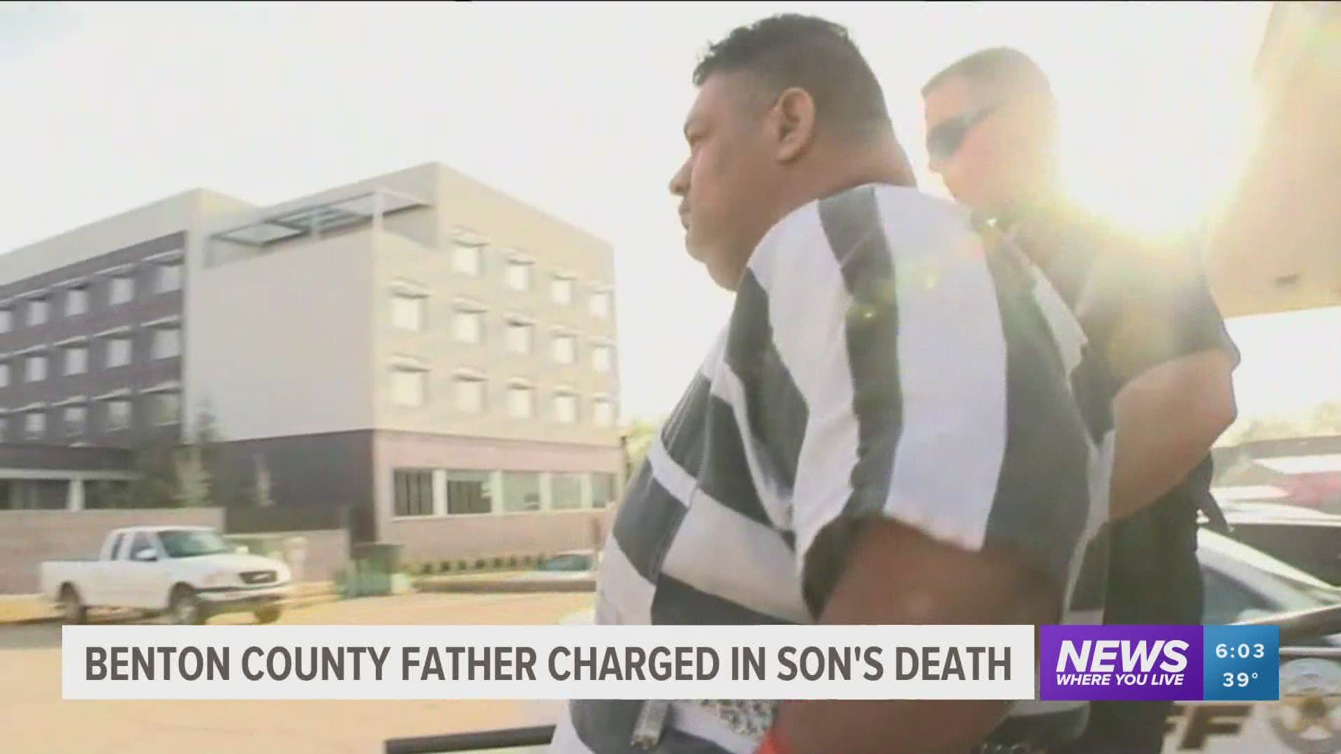 Benton County father charged in son's death