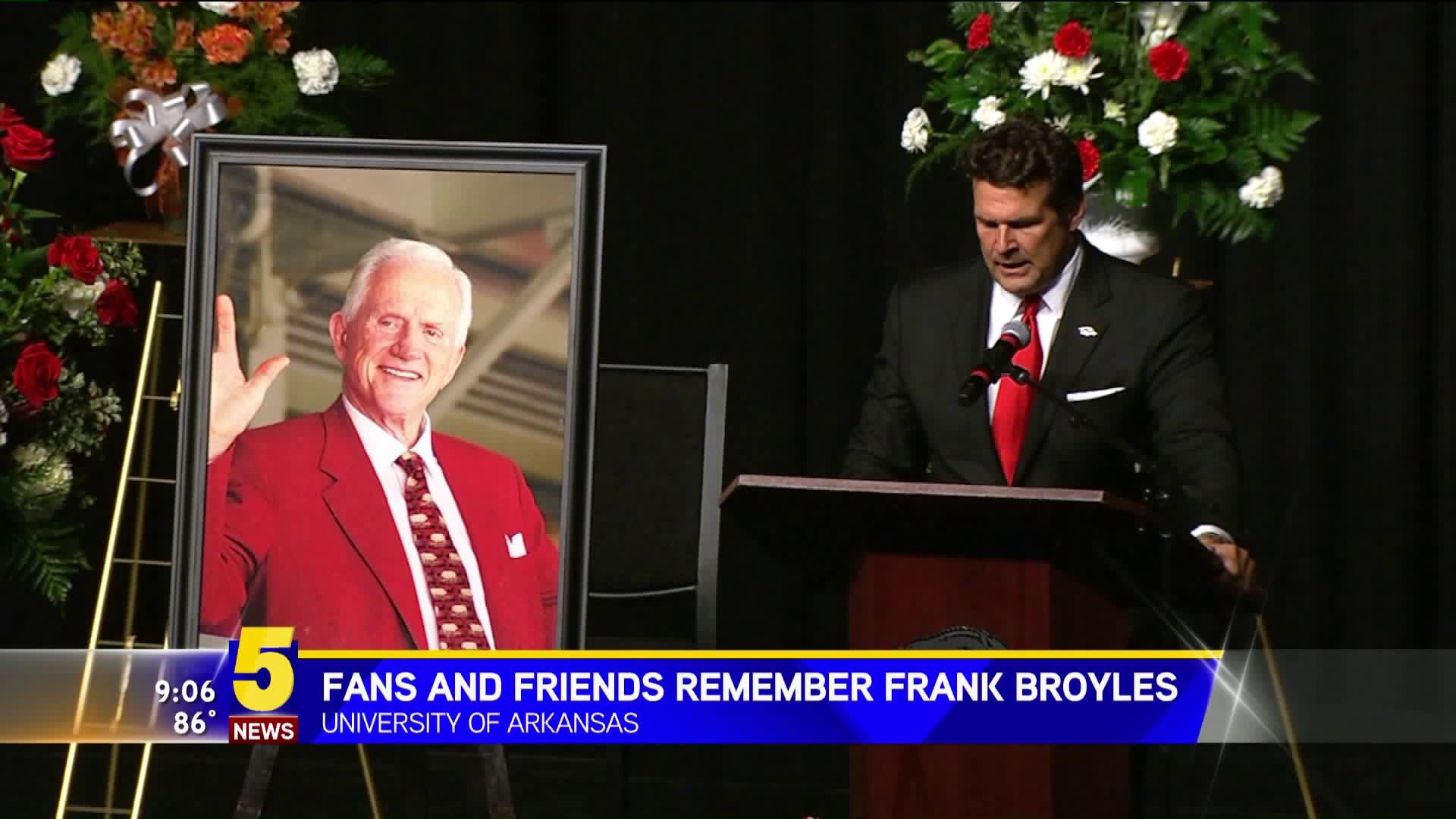 Fans & Friends Celebrate the Life of Frank Broyles