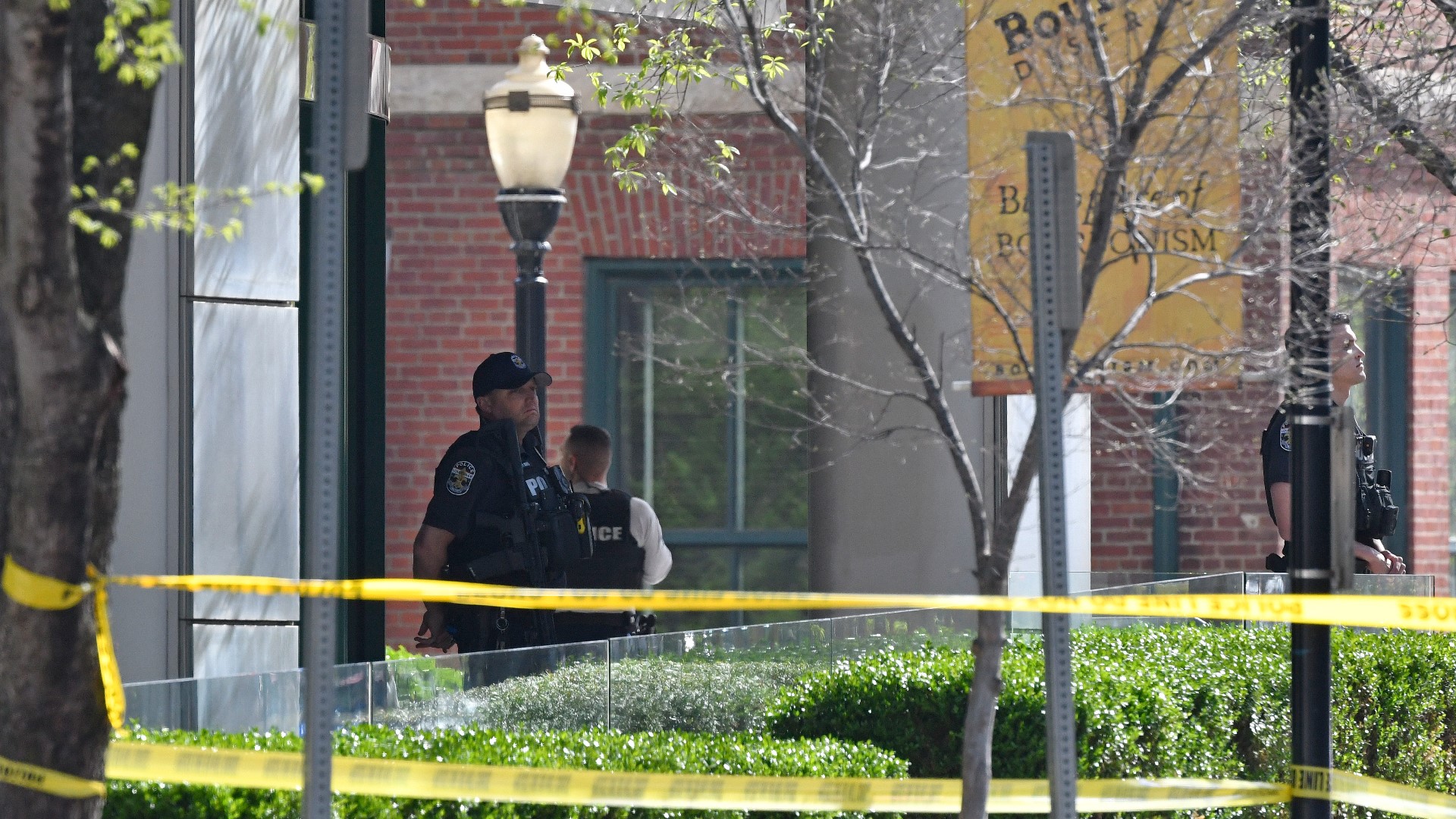 Victims, suspect identified in Louisville bank shooting | 5newsonline.com