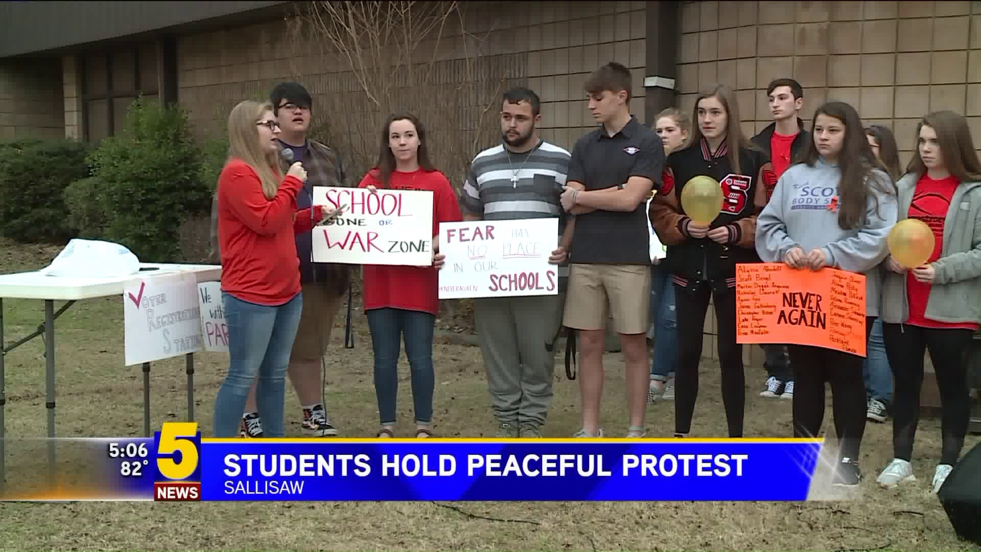 Sallisaw Students Hold Peaceful Protest