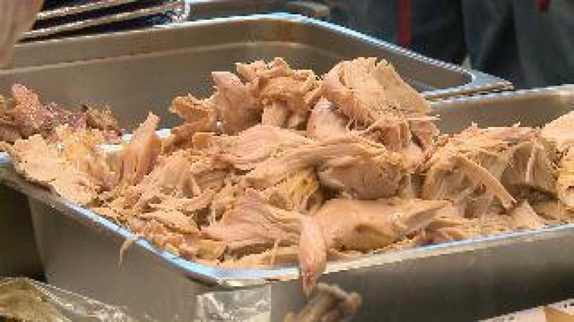 Salvation Army Serves Thanksgiving Meal