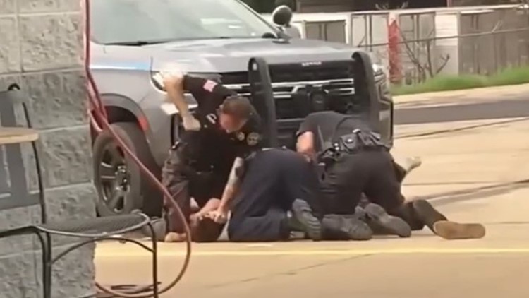Full timeline of violent arrest in Arkansas that led to two deputies fired