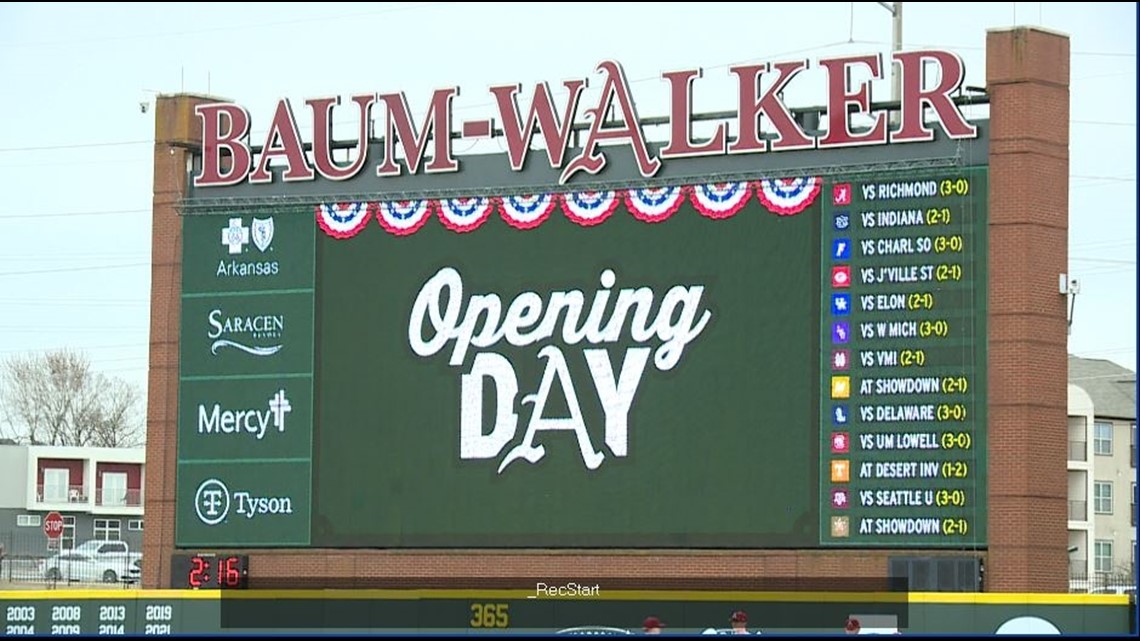 Arkansas beats Grambling in home opener