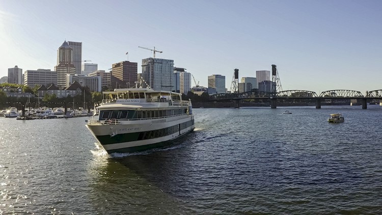 Portland Spirit passengers evacuated amid fire onboard cruise ship