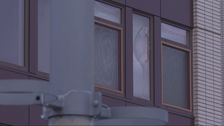 'We’re like collateral damage': Neighbors raise concerns after federal agents deploys tear gas at weekend protests