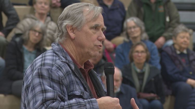 Sen. Merkley talks DHS, ICE funding at town hall: 'I'm not optimistic'