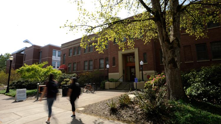 Federal judge orders US to restore visas of 2 international students in Oregon