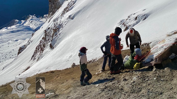 Woman rescued after falling hundreds of feet on Mt. Hood