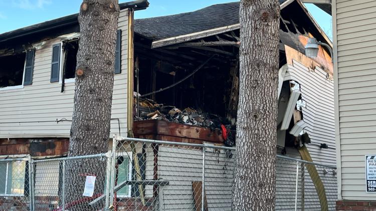 Residents jump to safety after fire and explosions at East Portland apartment