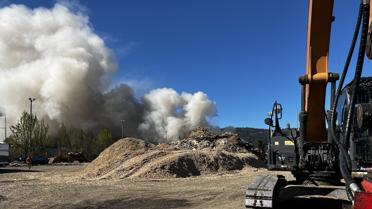 Large debris pile on fire at wood recycling plant in Portland's St. Johns neighborhood