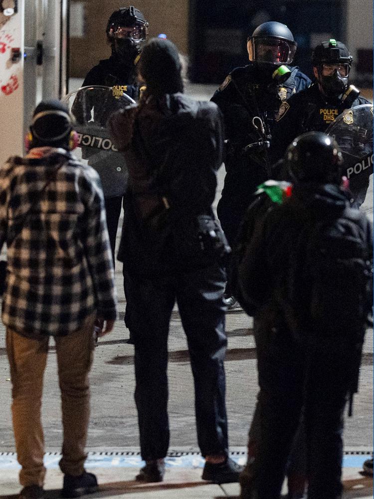 Portland protests persist amid Trump's federal threat | wthr.com