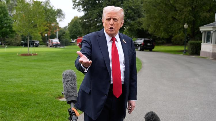 Trump claims National Guard 'now in place' in Portland, though none can be seen outside ICE building