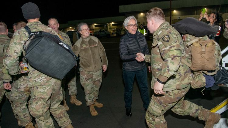 Oregon National Guard members return home after demobilization