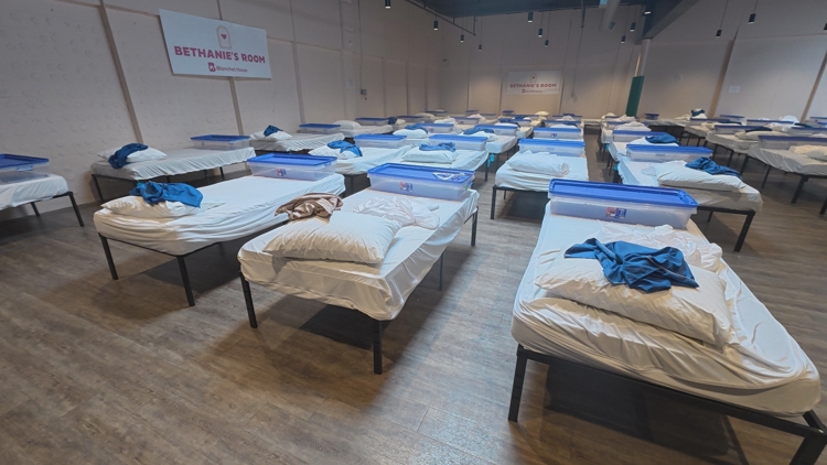Despite shelter closures, Portland mayor says the right measure isn't beds lost but those still empty
