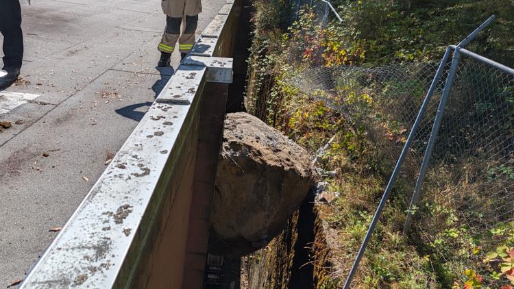 Boulder that crashed down onto Portland QFC removed Thursday