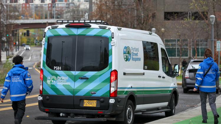 Mayor announces Portland Street Response expansion to answer more calls, provide shuttle service