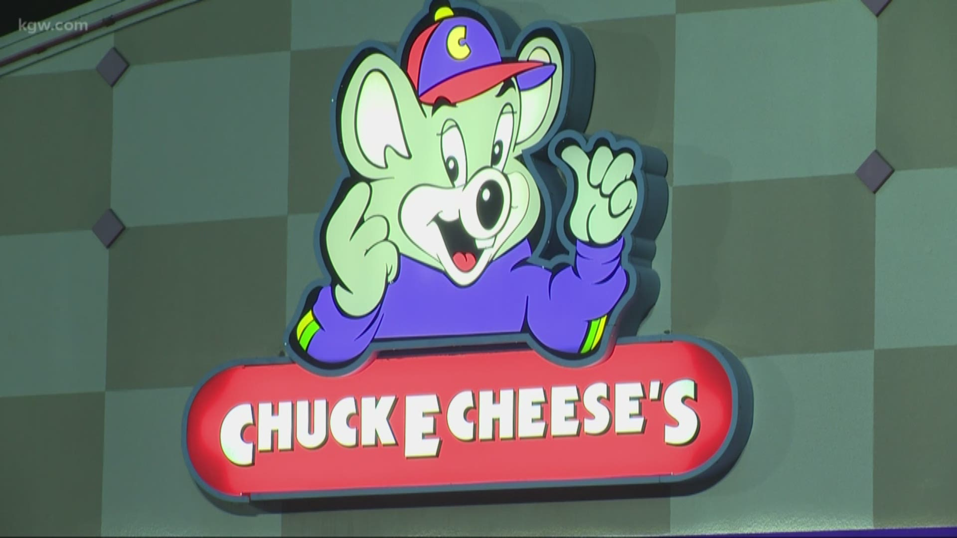 Chuck E. Cheese wants to shred 7 billion paper tickets