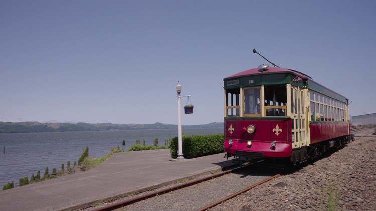 All aboard the Astoria trolley | Grant's Getaways