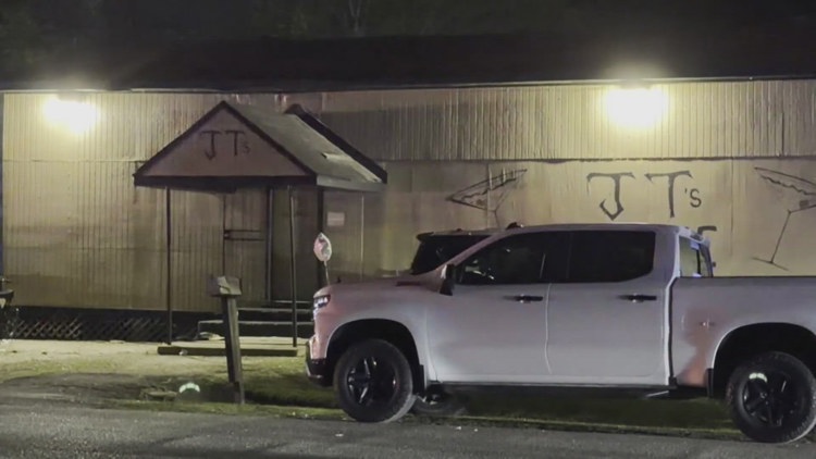 Multiple hurt in shooting outside Dickinson neighborhood lounge