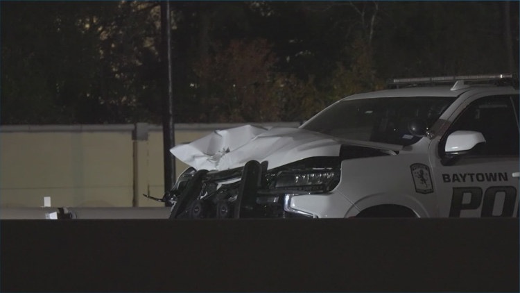 Man killed in auto-pedestrian crash involving Baytown police cruiser on Highway 146