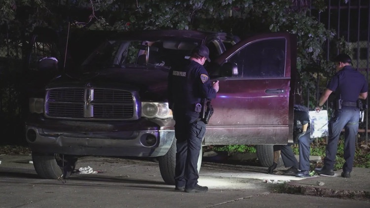 Man in critical condition after being found with multiple gunshot wounds in southwest Houston
