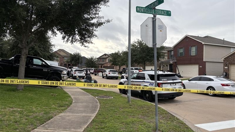 Sheriff: Man dies after being put in chokehold by teenage son in the Katy area