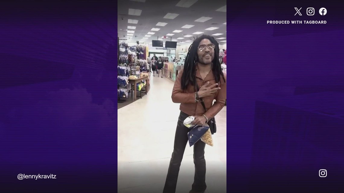 Lenny Kravitz surprises customers during his first stop at Buc-ee's