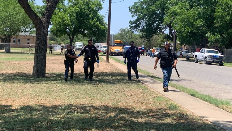 Penembak aktif dilaporkan di sekolah dasar Texas di Uvalde