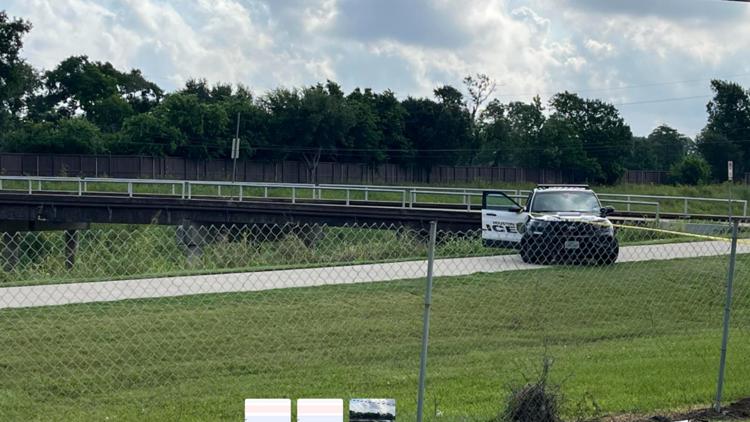 HPD investigating homicide after body found near southwest Houston bayou