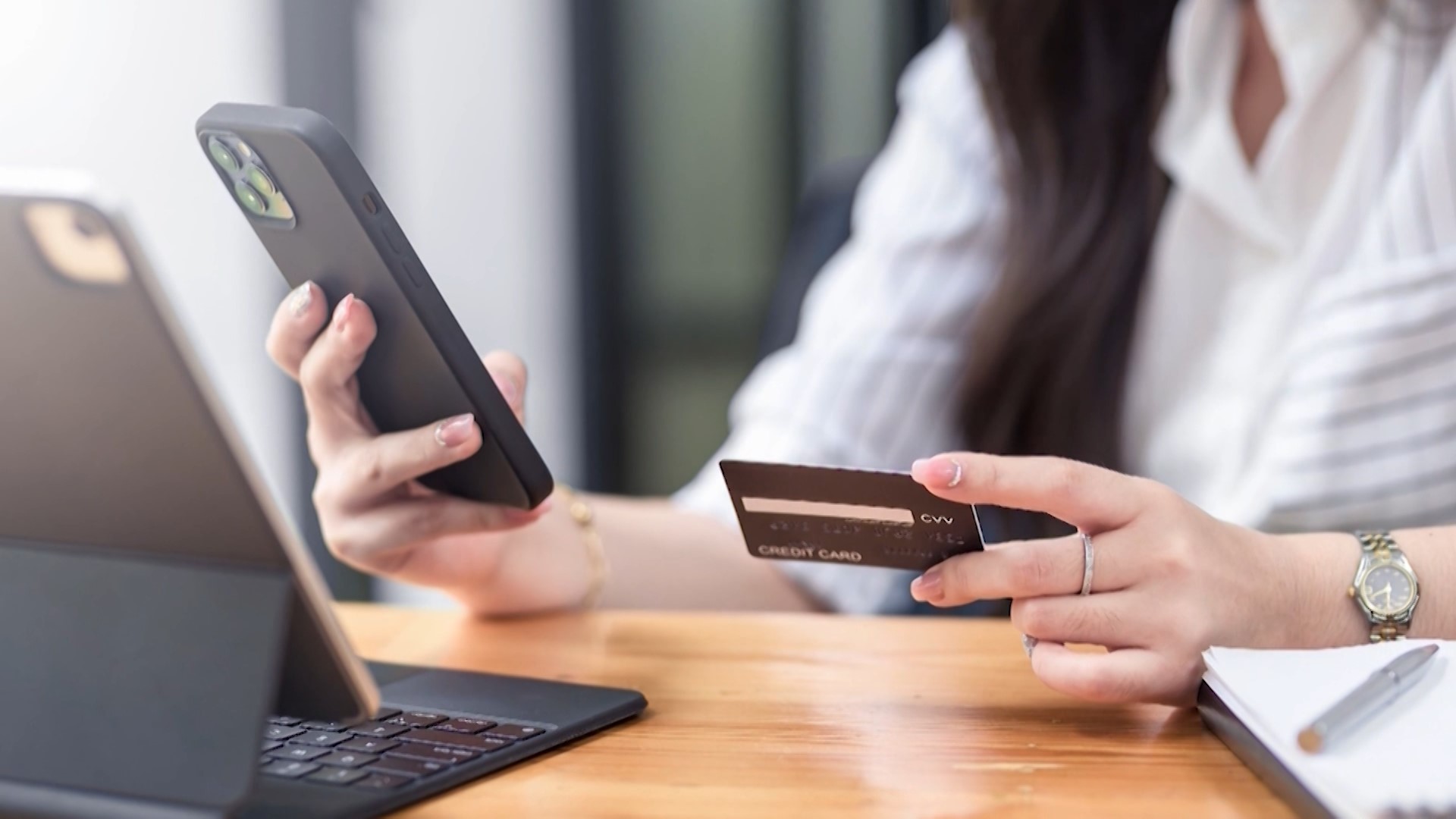 As consumers prepare to shop online this season, AARP Iowa's Neil Shultz joins Local 5 to discuss how you can protect yourself from holiday scams.