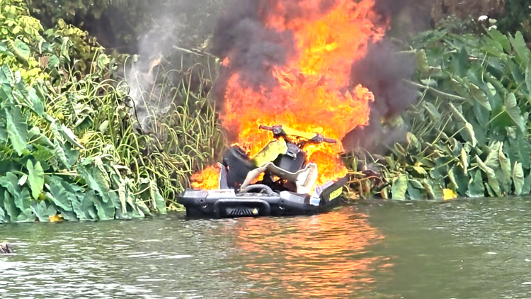Personal watercraft turns into fireball on Lake Conroe