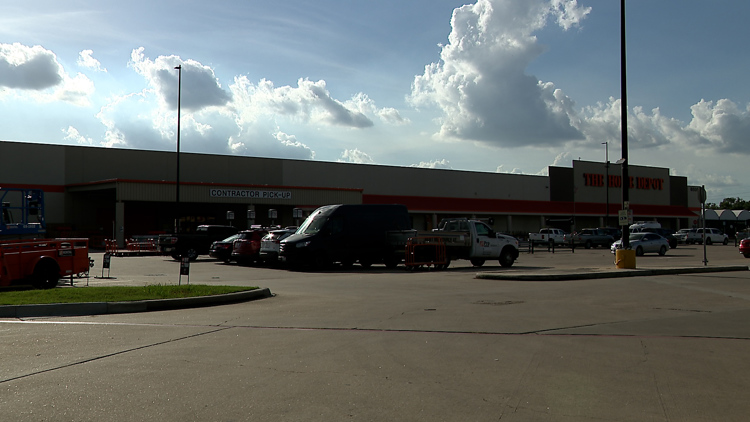 Man who called 911 to report shooting at Home Depot parking lot was arrested by ICE